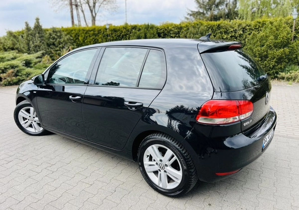 Volkswagen Golf cena 26900 przebieg: 152000, rok produkcji 2012 z Garwolin małe 379